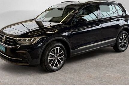 VW Tiguan 64.932 km 27.290 &euro; Lemgo 32657