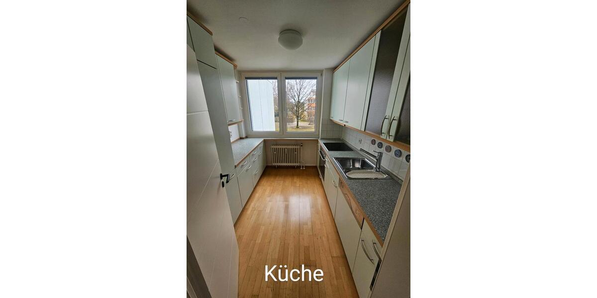 Etagenwohnung Germering - 4 Zimmer, 99 m&sup2;, 2.400&euro; | Angebot:25945342