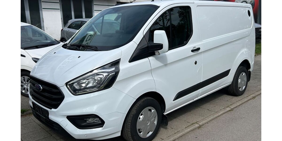 Ford Transit Custom 83.259 km 15.990 &euro; München 81825