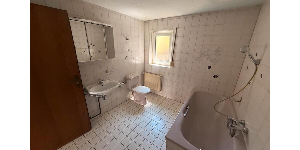 Einfamilienhaus Spiesen-Elversberg Elversberg - 7 Zimmer, 150 m&sup2;, 121.000&euro; | Angebot:26960849