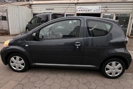 Toyota Aygo (X) 156.010 km 1.900 &euro; Hamburg 21079