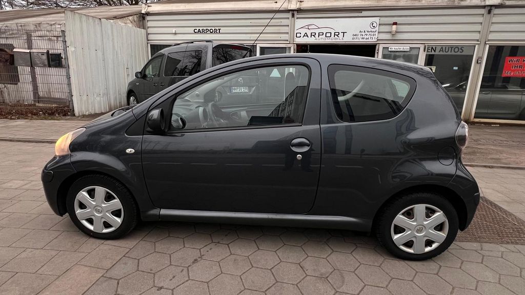 Toyota Aygo (X) 156.010 km 1.900 &euro; Hamburg 21079