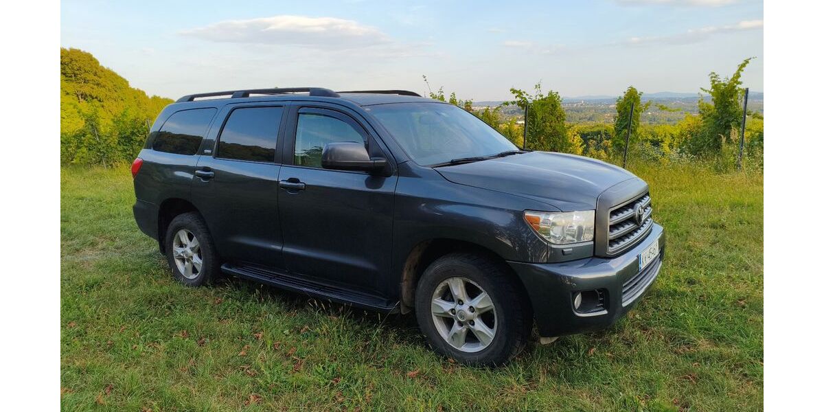 Toyota Sequoia 177.000 km 22.900 &euro; Kraków 30-25