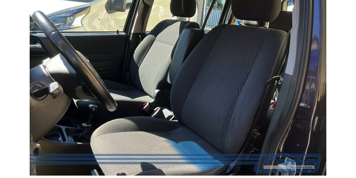 Opel Zafira Basis*7-Sitzer*TÜV02/27*Chrom*Klima*Radio 199.809 km 1.980 &euro; Berlin 13187