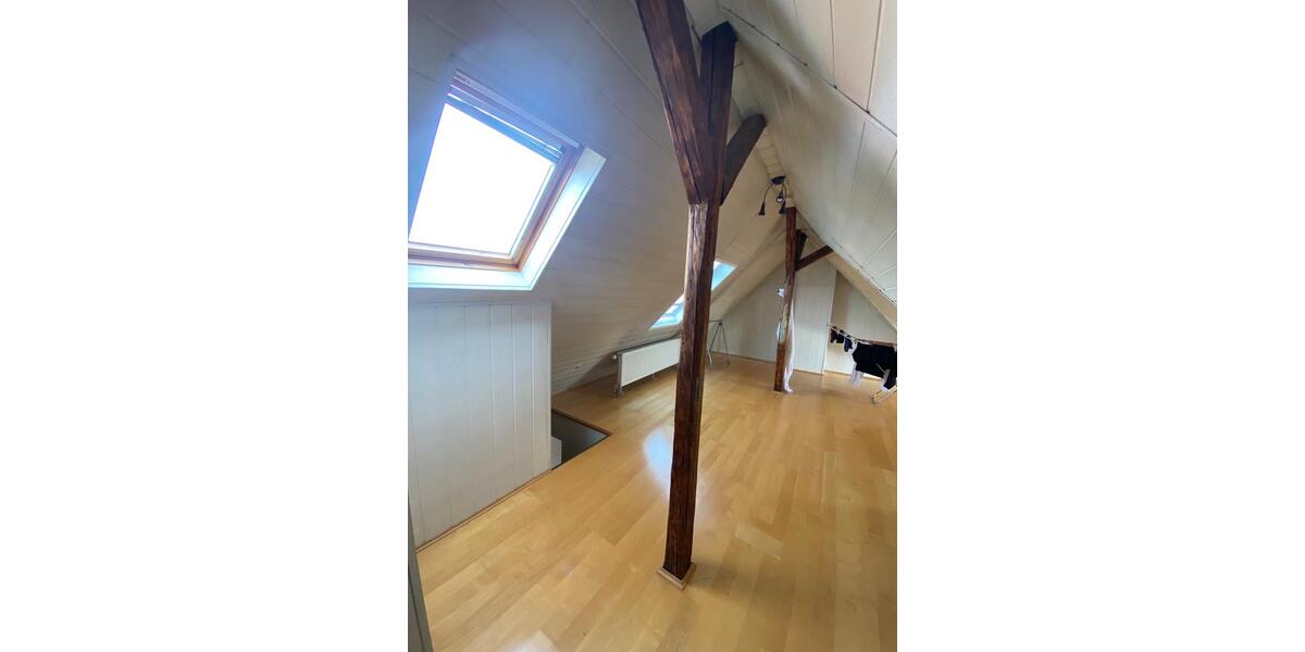 Mehrfamilienhaus, Wohnhaus Frankfurt am Main Bergen-Enkheim - 10 Zimmer, 212 m&sup2;, 740.000&euro; | Angebot:26857801