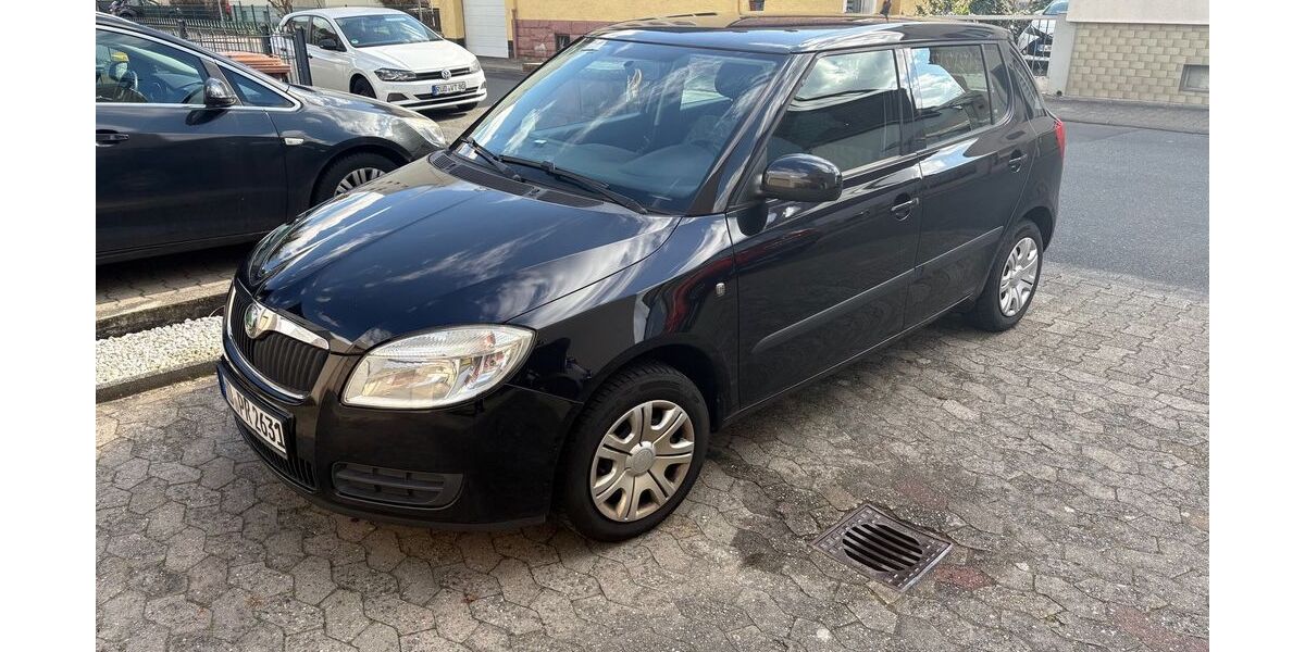 Skoda Fabia 210.311 km 2.600 &euro; Hockenheim 68766