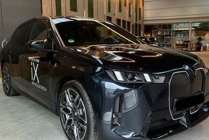 BMW iX 3.685 km 118.970 € Hannover 30177