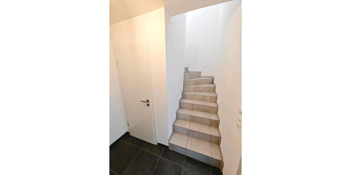 Etagenwohnung Neuenburg am Rhein - 4.5 Zimmer, 114 m&sup2;, 1.950&euro; | Angebot:26138403