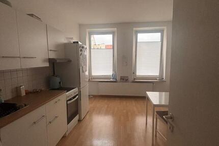 Helle und ruhige 2-Zimmer-Eigentumswohnung am Jahnplatz zimmer