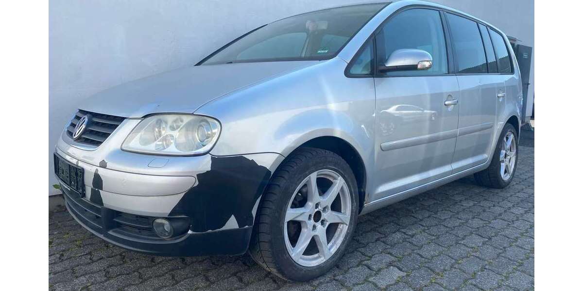 VW Touran 258.000 km 2.999 &euro; Kassel 34127