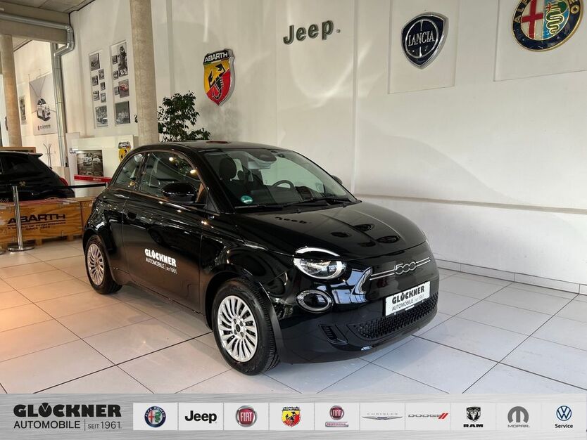Fiat 500e 14.789 km 33.990 € Dresden 01109