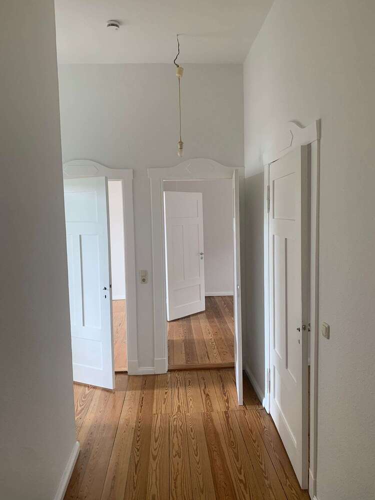 Wohnung zum Mieten in Schwerin 850 € 92.5 m²