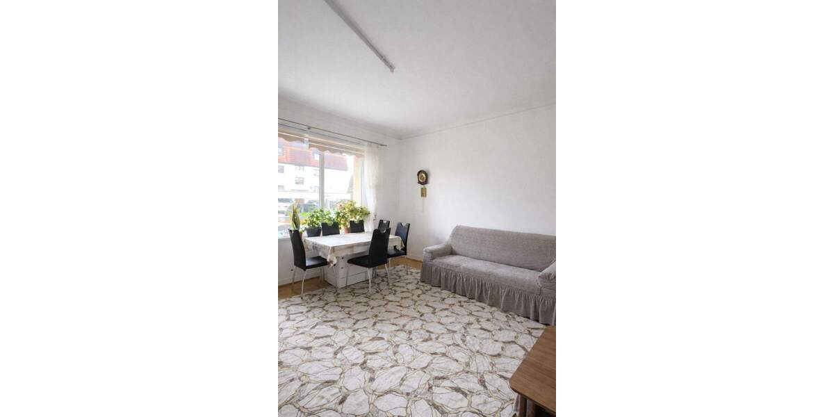 Etagenwohnung Ansbach - 3 Zimmer, 87 m&sup2;, 240.000&euro; | Angebot:25679039