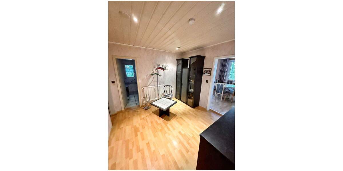 Etagenwohnung Remscheid Nord - 2 Zimmer, 83 m&sup2;, 139.900&euro; | Angebot:24708509