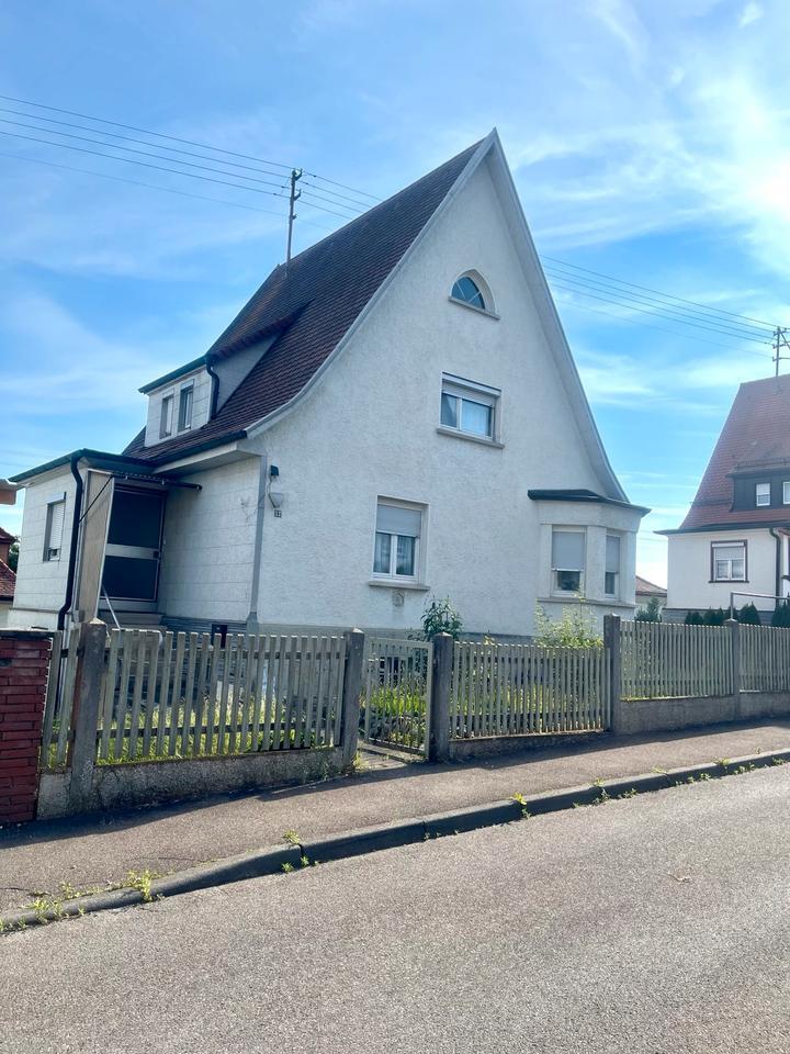 Charmantes Einfamilienhaus, freistehend, in Giengen