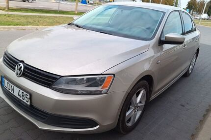 VW Jetta 166.000 km 5.900 € bonn 53639