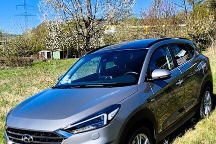 Hyundai TUCSON 94.500 km 18.900 &euro; Weinstadt 71384