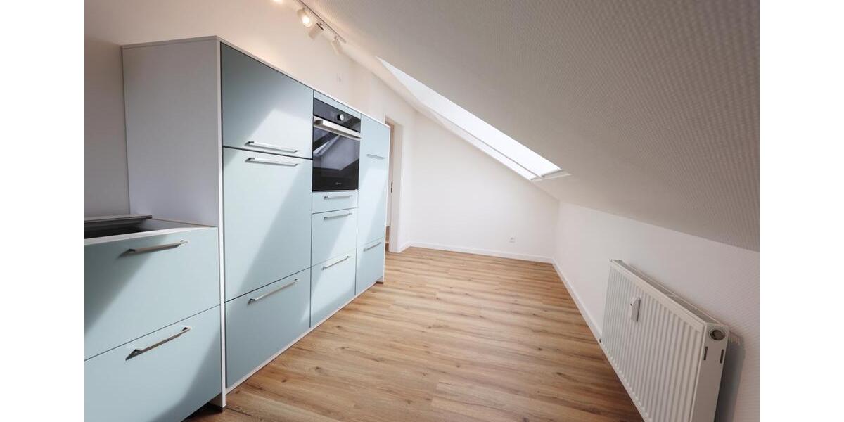 Dachgeschoßwohnung Moers Schwafheim - 2.5 Zimmer, 80 m&sup2;, 214.000&euro; | Angebot:26067794