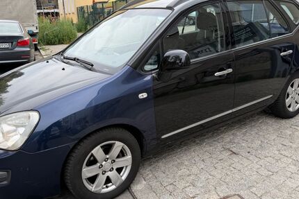Kia Carens 156.062 km 1.700 &euro; Berlin 13409