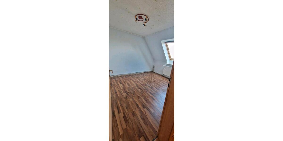 Doppelhaushälfte Gnoien - 5 Zimmer, 120 m&sup2;, 90.000&euro; | Angebot:24864516