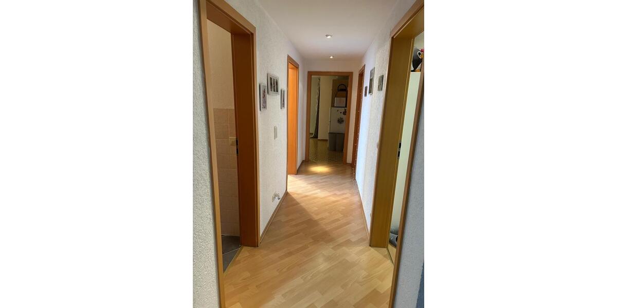 Helle 3-Zimmer-Wohnung mit Balkon in AuenwaldUnterbrüden 3 zimmer