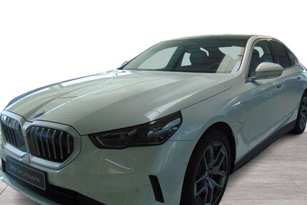 BMW 530 4.900 km 70.290 &euro; Siegen 57076