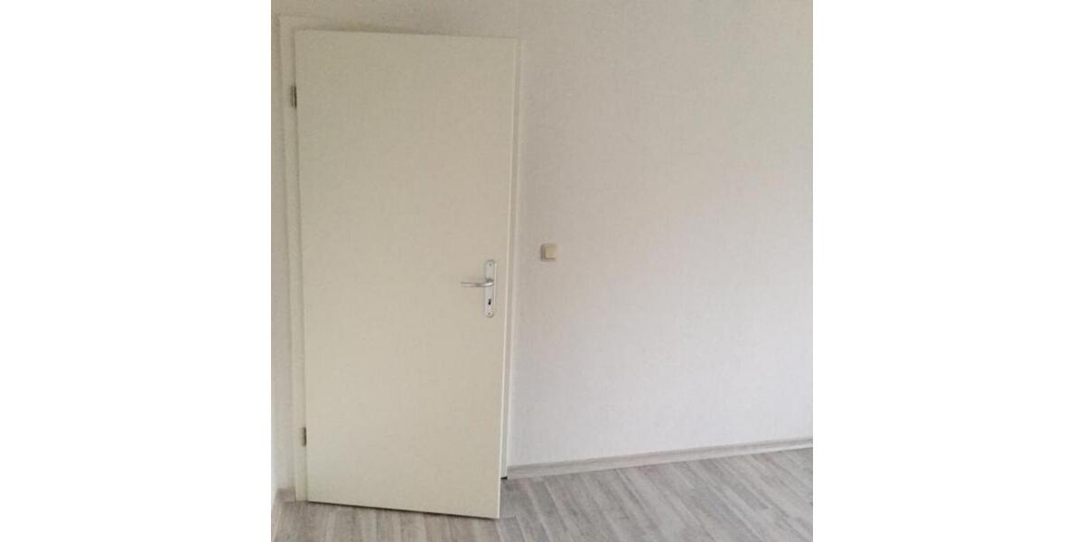 Erdgeschoßwohnung Domsühl - 1 Zimmer, 25 m&sup2;, 190&euro; | Angebot:25342946