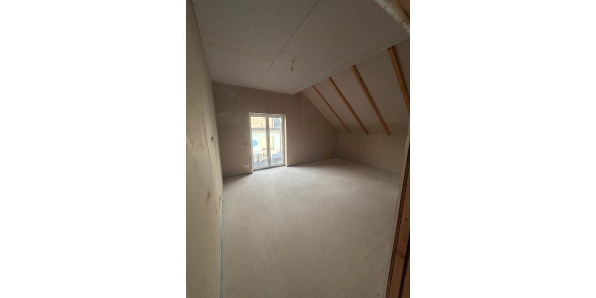 Etagenwohnung Dingelstädt - 3 Zimmer, 104 m&sup2;, 995&euro; | Angebot:25806477