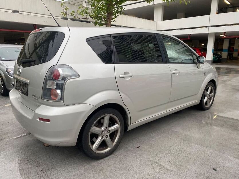 Corolla Verso