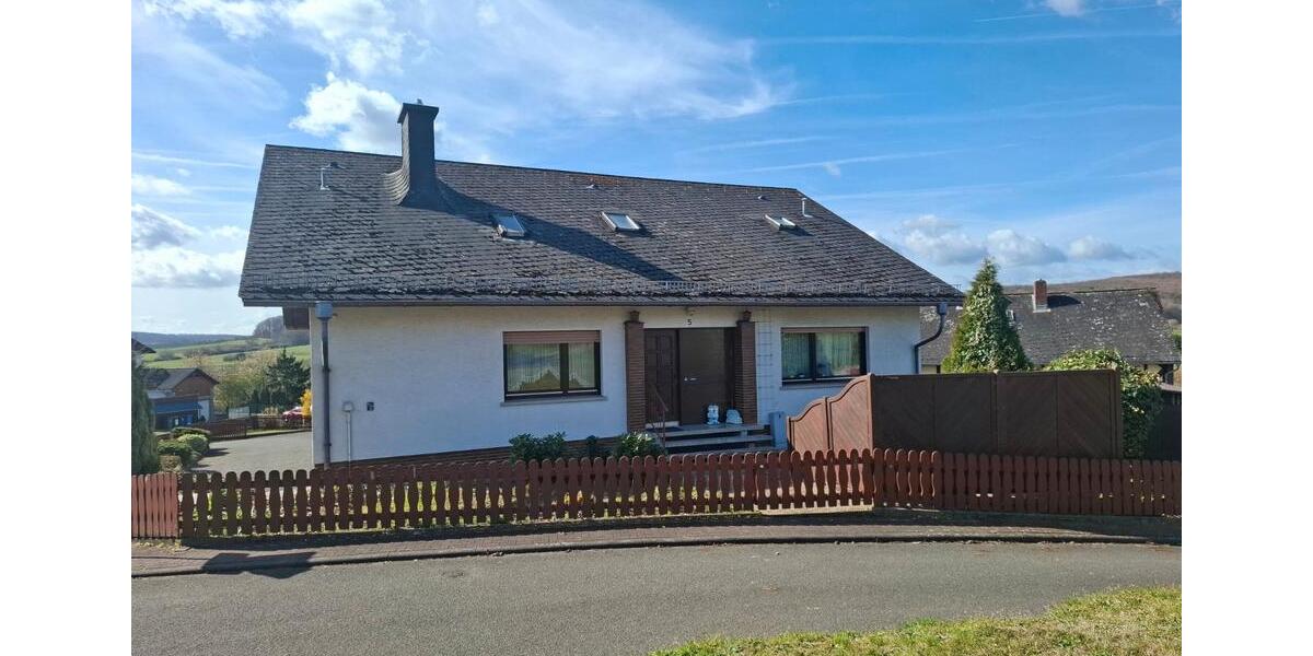 Mehrfamilienhaus, Wohnhaus Lohra - 11 Zimmer, 320 m&sup2;, 375.000&euro; | Angebot:26046311