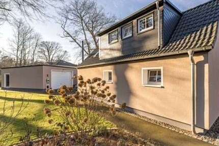 Haus zum Mieten in Naunhof 850 € 47 m²