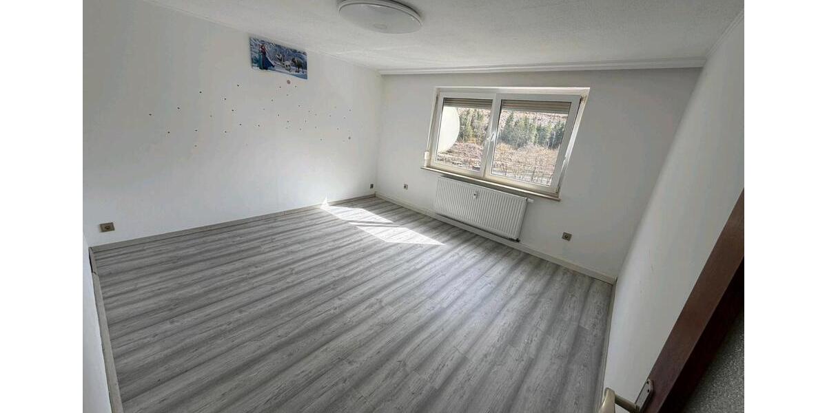 Etagenwohnung Ludwigsstadt - 3 Zimmer, 104 m&sup2;, 550&euro; | Angebot:26399440