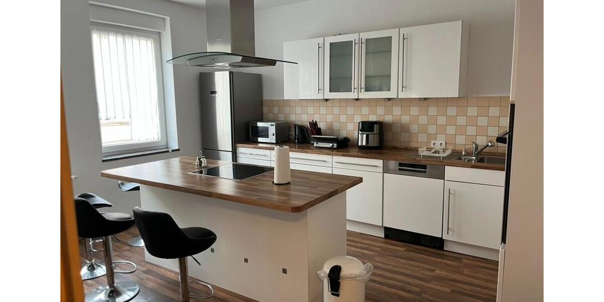 Einfamilienhaus Hof Altstadt - 4 Zimmer, 140 m&sup2;, 1.200&euro; | Angebot:26153717