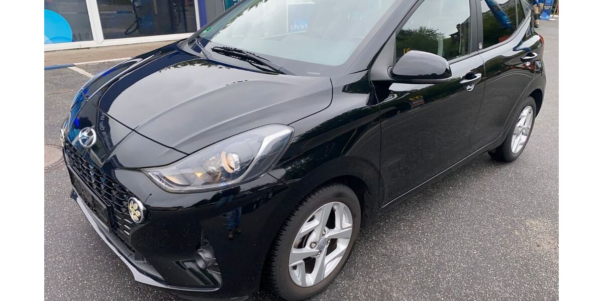 Hyundai i10 39.400 km 9.999 &euro; Barsbüttel 22885