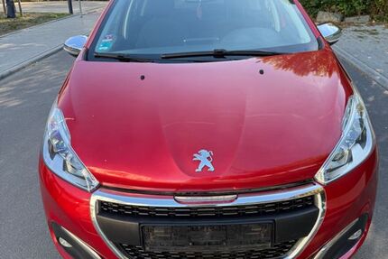 Peugeot 208 117.000 km 8.700 &euro; Liederbach 65835