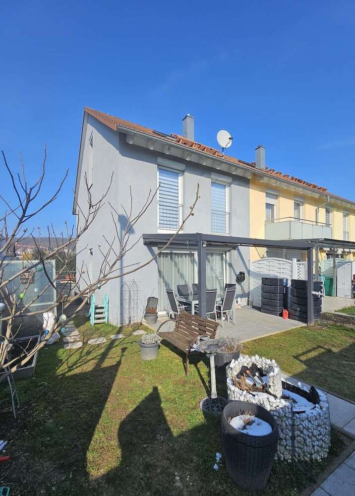 Haus zum Kaufen in Niefern-Öschelbronn 520.000 € 149 m²