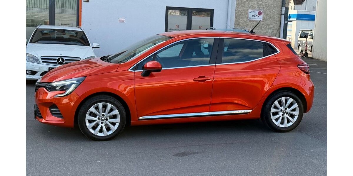 Renault Clio 150.000 km 10.799 &euro; Frankfurt am Main 60314