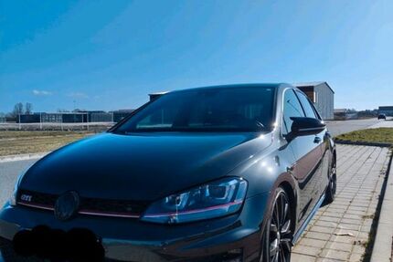VW Golf 109.000 km 16.500 &euro; Niebüll 25899