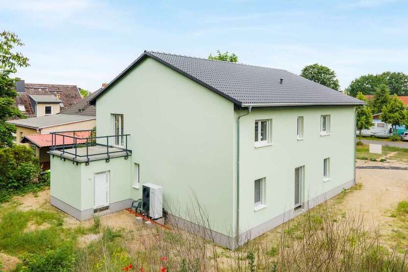 Büro in Fredersdorf-Vogelsdorf 999.500 € 254.34 m²