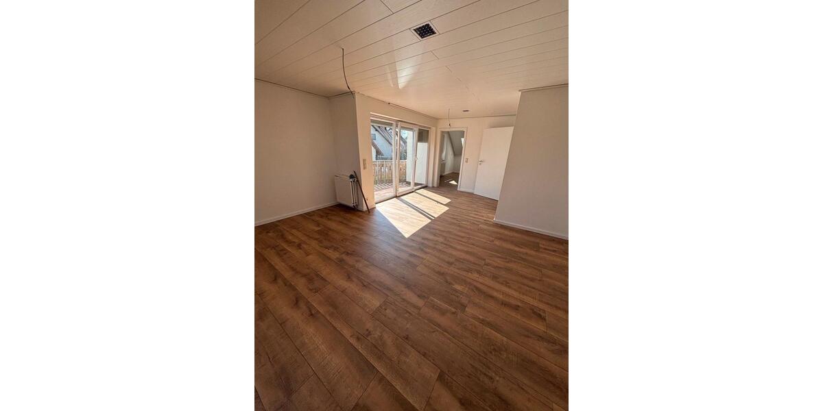 Etagenwohnung Öhringen - 5.5 Zimmer, 120 m&sup2;, 1.500&euro; | Angebot:26271071