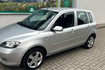 Mazda 2 93.430 km 4.990 &euro; Karlsruhe 76185