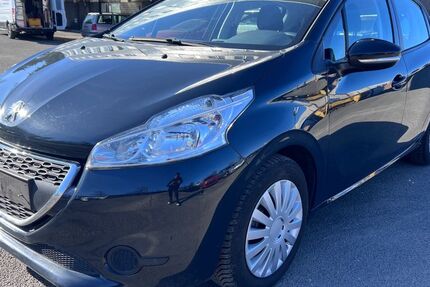 Peugeot 208 83.056 km 4.990 &euro; Berlin 12249