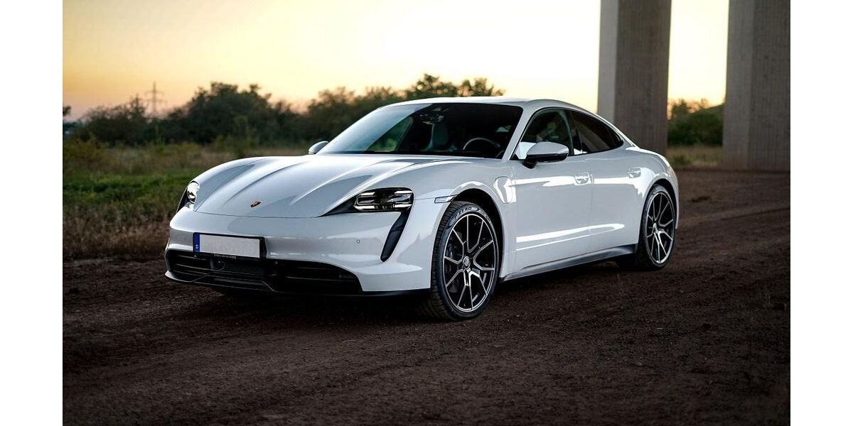 Porsche Taycan 18.500 km 79.889 &euro; Sangerhausen 06526