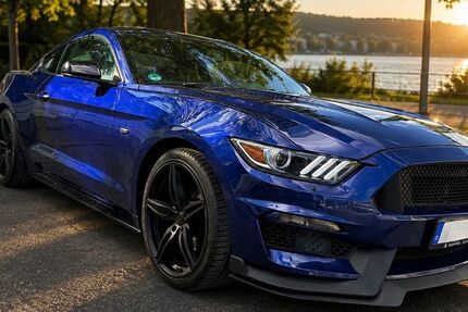 Ford Mustang 149.000 km 21.900 &euro; Gießen 35396