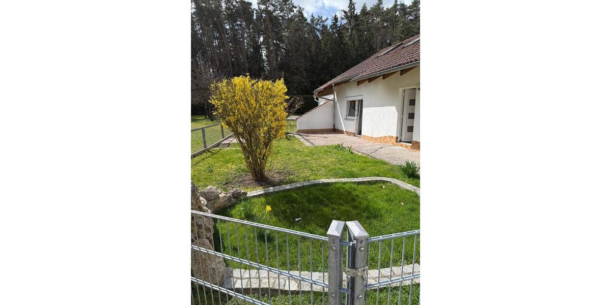 Einfamilienhaus Gunzenhausen - 4 Zimmer, 115 m&sup2;, 900&euro; | Angebot:26072128