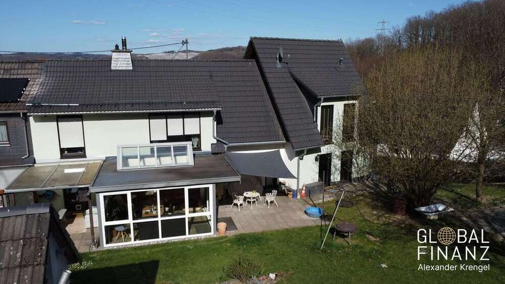 Haus zum Kaufen in Siegen 489.000 € 183 m²