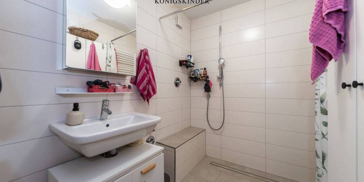 Mehrfamilienhaus, Wohnhaus Esslingen am Neckar Sulzgries - 6 Zimmer, 148 m&sup2;, 650.000&euro; | Angebot:26833715