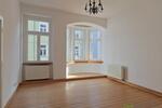 (12403_01) MGN: helle 2-Raum-Wohnung mit Parkett, Holzdielung, Stuckdecken, Balkon und Einbauküche in der Innenstadt - Etagenwohnung Meiningen | Angebot:25343658