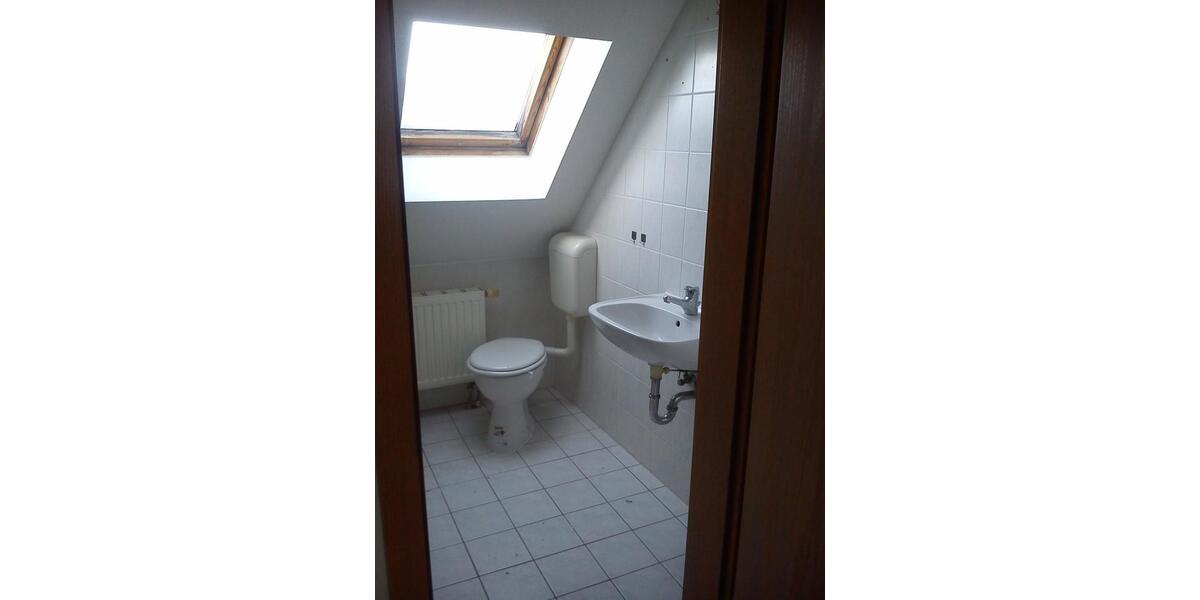 Dachgeschoßwohnung Markersdorf - 2 Zimmer, 39 m&sup2;, 250&euro; | Angebot:26674388