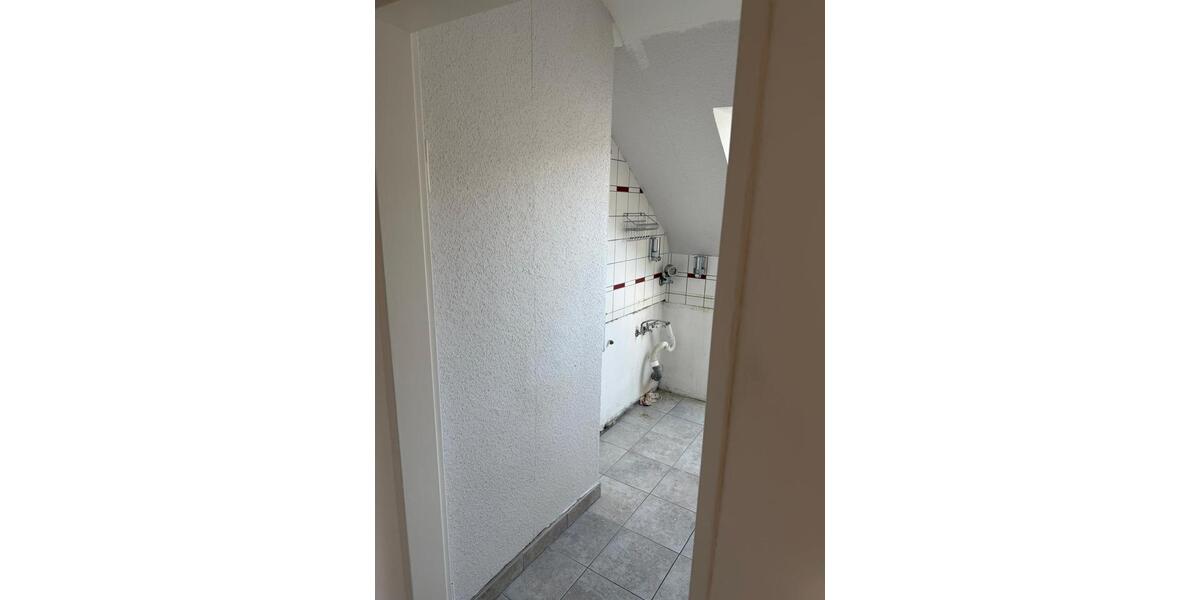 Dachgeschoßwohnung Mannheim Rheinau - 3 Zimmer, 70 m&sup2;, 800&euro; | Angebot:26699166